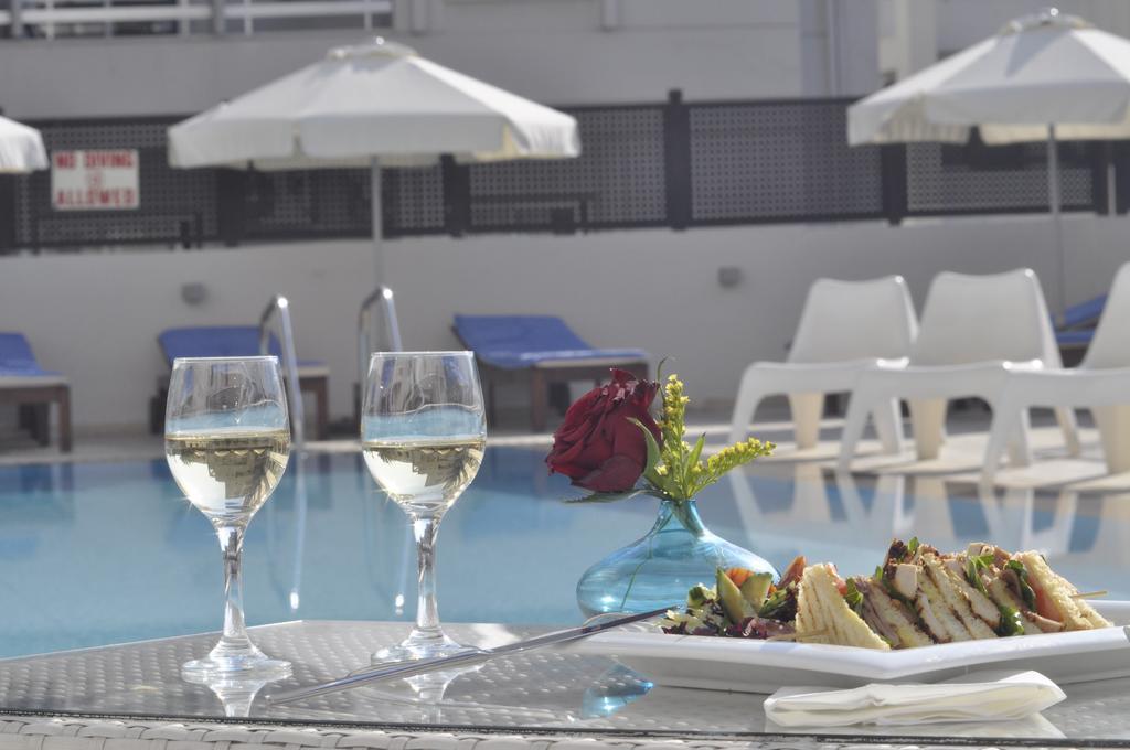 Sun Hall Hotel Larnaca Luaran gambar