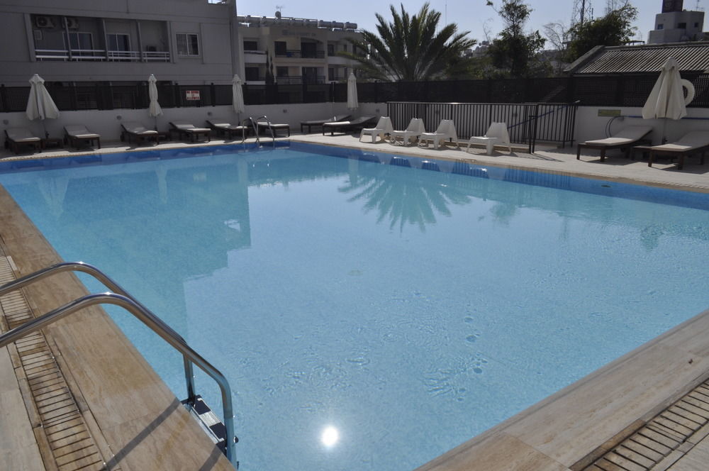 Sun Hall Hotel Larnaca Luaran gambar