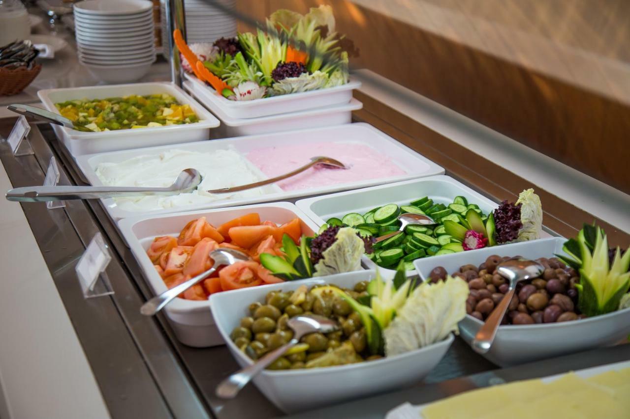 Sun Hall Hotel Larnaca Luaran gambar